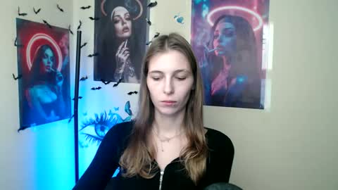 Amalia online show from 10-16-25, 06:25