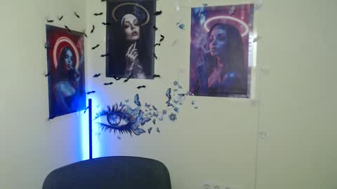 Amalia online show from 12-18-25, 07:14