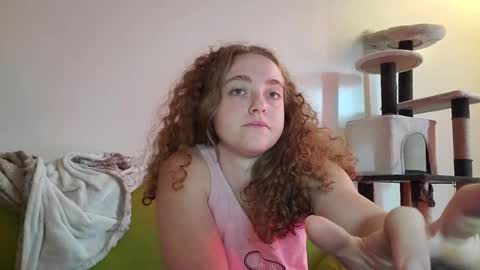 Strawberrylotsacake online show from 09-09-25, 12:59