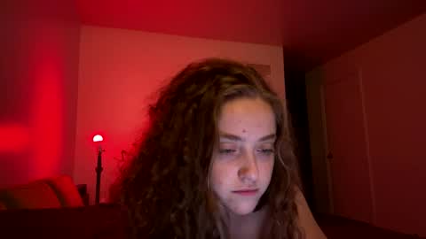 Strawberrylotsacake online show from 09-30-25, 05:23