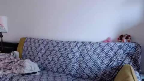 Strawberrylotsacake online show from 11-19-25, 05:35