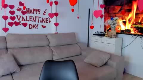 Snapshot of strawberrysofi chatting on 02-16-25, 06:54 Sofia online show from 02-16-25, 06:54