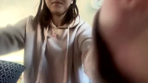 Snapshot of strawbrysugar chatting on 01-16-25, 06:27 Ruby Moon online show from 01-16-25, 06:27