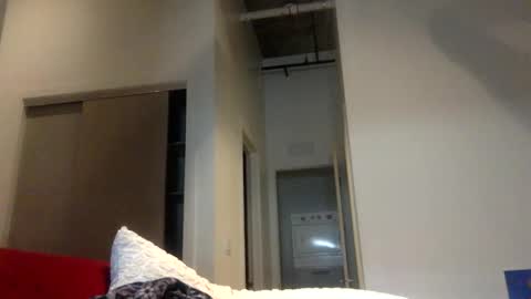 Snapshot of strawbrysugar chatting on 02-06-25, 08:13 Ruby Moon online show from 02-06-25, 08:13