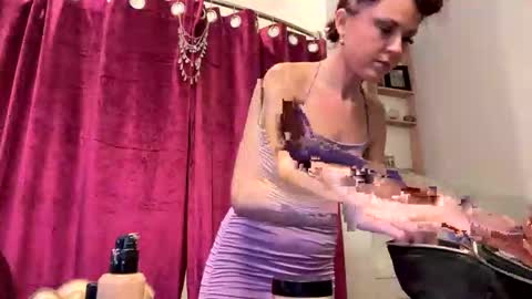 Snapshot of strawbrysugar chatting on 10-25-25, 01:46 Ruby Moon online show from 10-25-25, 01:46