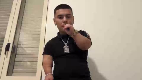 Snapshot of streetprincelive chatting on 12-17-25, 05:41 streetprincelive online show from 12-17-25, 05:41