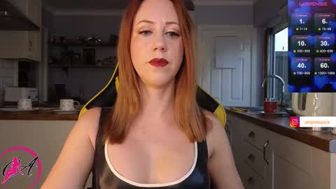 Snapshot of stripmequick chatting on 12-02-24, 10:39 Amorina online show from 12-02-24, 10:39