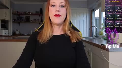 Snapshot of stripmequick chatting on 02-05-25, 02:16 Amorina online show from 02-05-25, 02:16