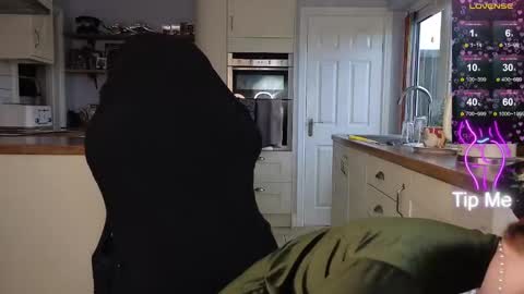 Snapshot of stripmequick chatting on 03-12-25, 01:51 Amorina online show from 03-12-25, 01:51