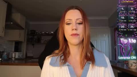 Snapshot of stripmequick chatting on 11-23-25, 02:28 Amorina online show from 11-23-25, 02:28