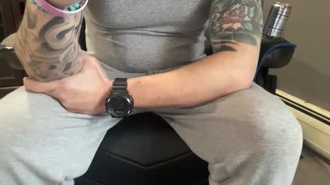 Snapshot of stroking33again chatting on 01-19-26, 02:54 stroking33again online show from 01-19-26, 02:54