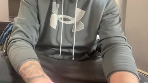 Snapshot of stroking33again chatting on 04-04-26, 04:48 stroking33again online show from 04-04-26, 04:48