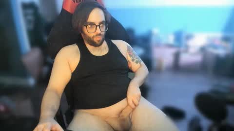 Snapshot of strokingslow420 chatting on 11-15-25, 03:04 Johnny online show from 11-15-25, 03:04