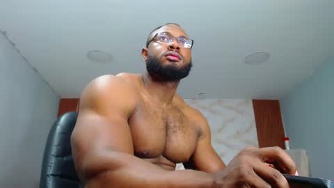 Snapshot of strong_george1 chatting on 02-16-25, 07:27 strong_george1 online show from 02-16-25, 07:27