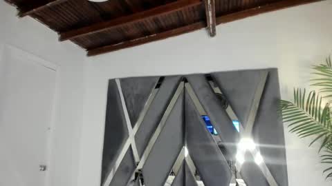 Alexa   online show from 12-04-25, 10:46