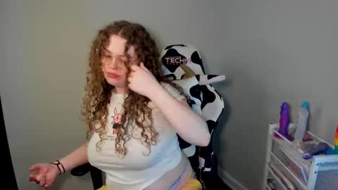 Strwbby online show from 01-16-26, 05:11