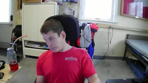 Snapshot of stturbo chatting on 12-15-25, 04:11 stturbo online show from 12-15-25, 04:11