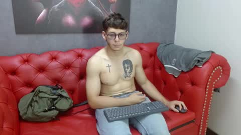 stuart_white online show from 09-13-25, 07:13