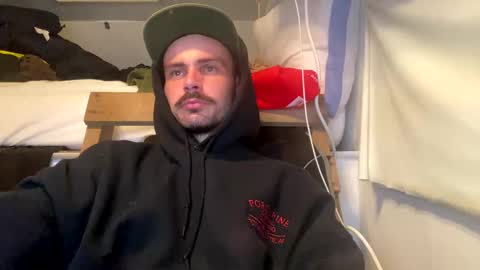 stupid_fellow online show from 12-23-24, 06:37