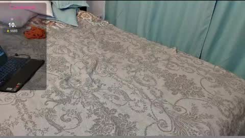 Snapshot of stupid_little_kitten chatting on 12-06-24, 09:43 stupid little kitten online show from 12-06-24, 09:43