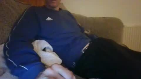 Snapshot of stuuuey73 chatting on 10-16-25, 09:16 stuuuey73 online show from 10-16-25, 09:16