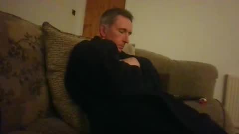 Snapshot of stuuuey73 chatting on 11-25-25, 12:43 stuuuey73 online show from 11-25-25, 12:43