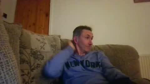 Snapshot of stuuuey73 chatting on 11-26-25, 10:33 stuuuey73 online show from 11-26-25, 10:33