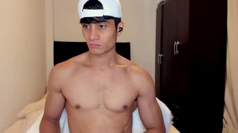 stylish men online show from 09-25-25, 04:00