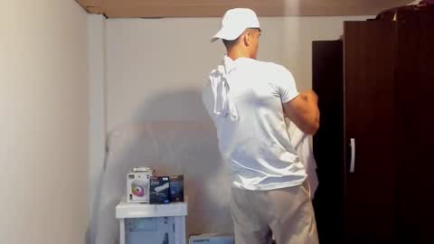 stylish men online show from 10-02-25, 01:07