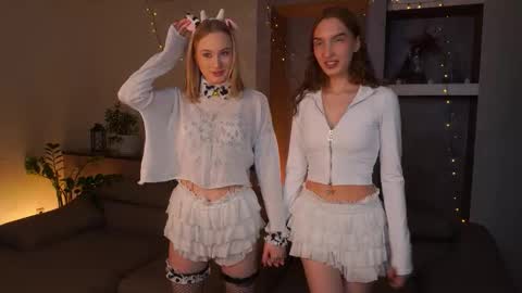 Snapshot of suannedoriean chatting on 11-09-25, 04:11 Mure online show from 11-09-25, 04:11