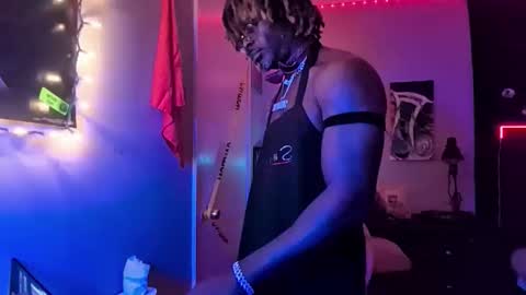 Hot Chocolate online show from 10-24-25, 02:30