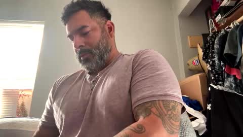 suavecito67 online show from 10-18-25, 04:30