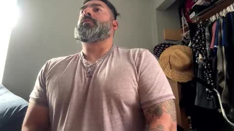 suavecito67 online show from 11-22-25, 06:07