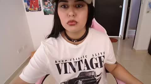 sub_nezuko_69 online show from 02-26-25, 04:45