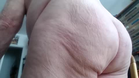 Marcel online show from 04-08-26, 08:03