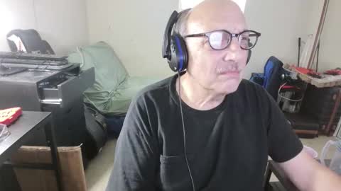 Snapshot of sublcr chatting on 11-16-25, 08:47 sublcr online show from 11-16-25, 08:47