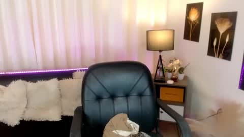 ISABEL online show from 11-07-25, 12:32