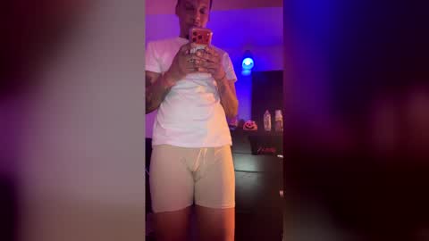 Snapshot of succafreeswag chatting on 02-19-26, 06:42 succafreeswag online show from 02-19-26, 06:42