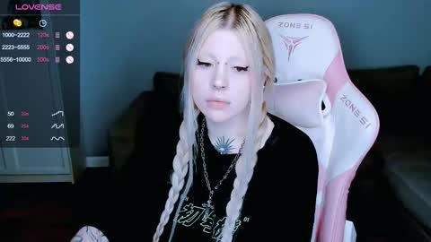 succubus_leslie online show from 10-04-25, 12:52