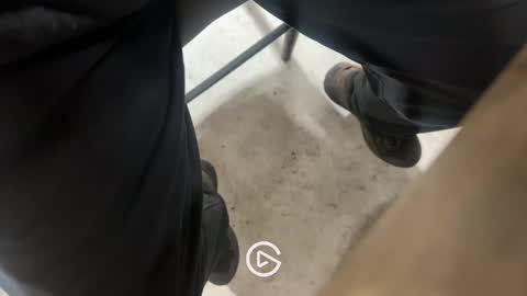 Snapshot of suck_me22 chatting on 01-05-25, 01:24 suck_me22 online show from 01-05-25, 01:24