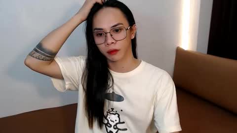 Snapshot of suckablemistress4u chatting on 11-03-25, 05:09 SELF SUCKER ALICIA online show from 11-03-25, 05:09