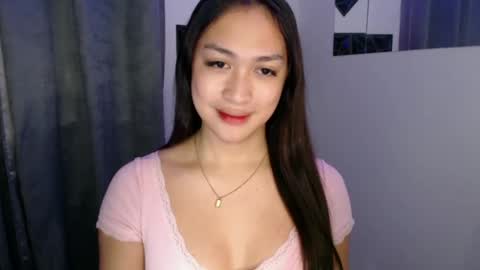 sugar_chloe17 online show from 12-04-24, 08:12