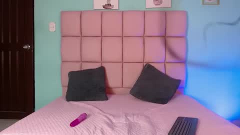 Snapshot of sugar_dollq chatting on 02-11-26, 03:22 sugar_dollq online show from 02-11-26, 03:22