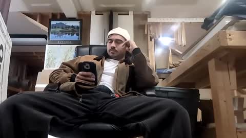 Sugar online show from 10-14-25, 06:42