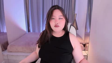 Neko follow me online show from 10-07-25, 08:22