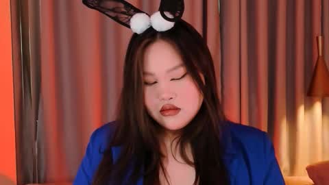 Neko follow me online show from 10-11-25, 07:29