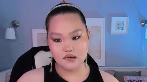 Neko follow me online show from 10-16-25, 08:59