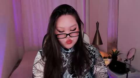 Neko follow me online show from 11-25-25, 07:08