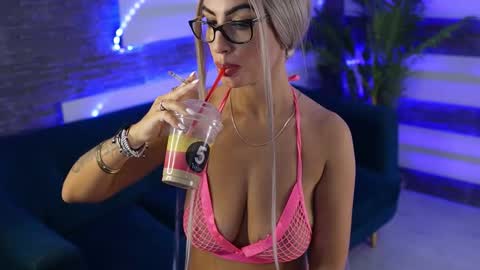 Sugar online show from 09-17-25, 11:45