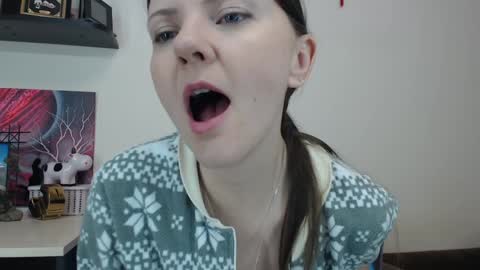Snapshot of sugartati chatting on 12-20-24, 07:50 SugarTati online show from 12-20-24, 07:50